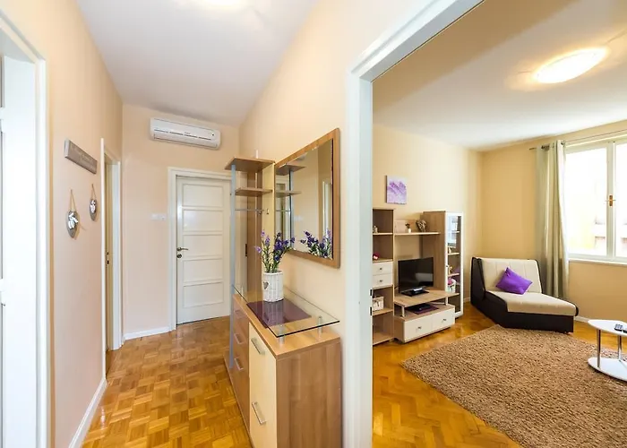 Apartment Colona